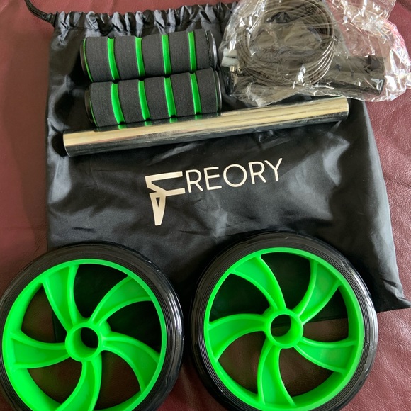 Freory Ab Roller Wheel & Jump Rope - Picture 6 of 7